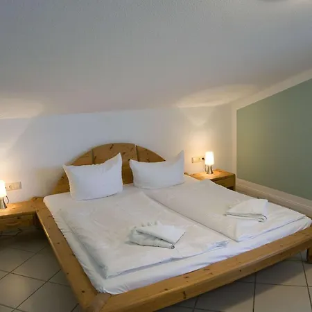 Haus Blick Zur See: Garden With Ahoi Access Goehren (Ruegen)