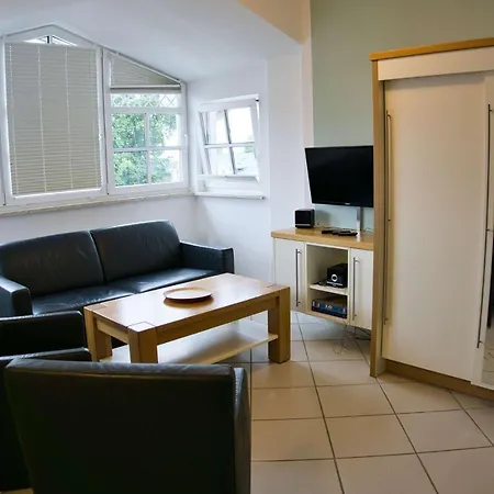Apartment Haus Blick Zur See: Garden With Ahoi Access Goehren (Ruegen)